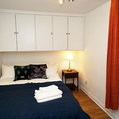 Cozy Retreat By Aresti Hotels Londres Exterior foto