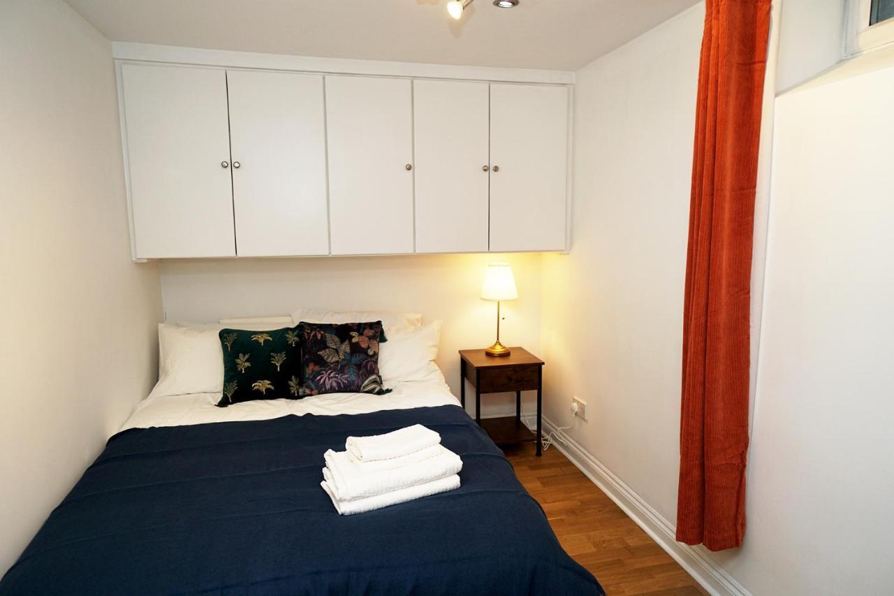 Cozy Retreat By Aresti Hotels Londres Exterior foto